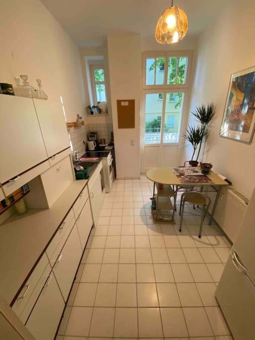 Schone Altbauwohnung Mit Grun In Ruhiger Lage Λειψία Εξωτερικό φωτογραφία